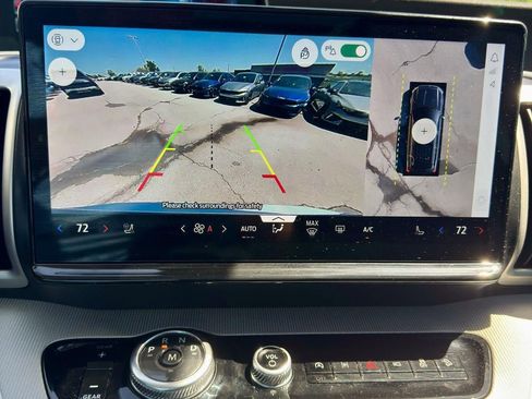 Used 2025 Ford Expedition Active AWD/4WD image 26