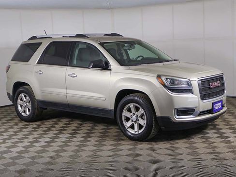 Used 2016 GMC Acadia SLE FWD image 2