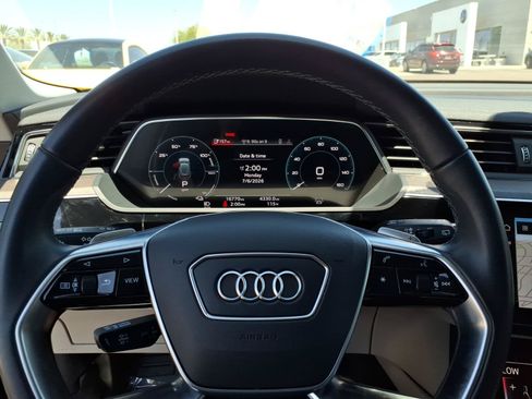 Used 2024 Audi Q8 e-tron Premium Plus w/ Premium Plus Package AWD/4WD image 28