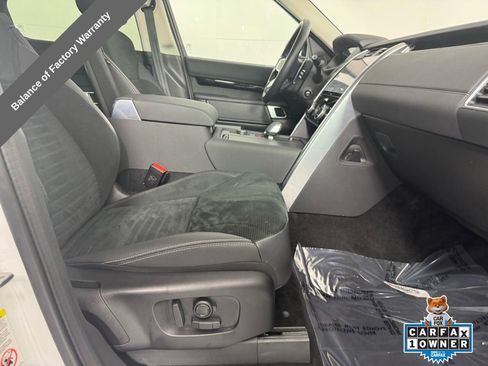 Used 2023 Land Rover Discovery S AWD/4WD image 34