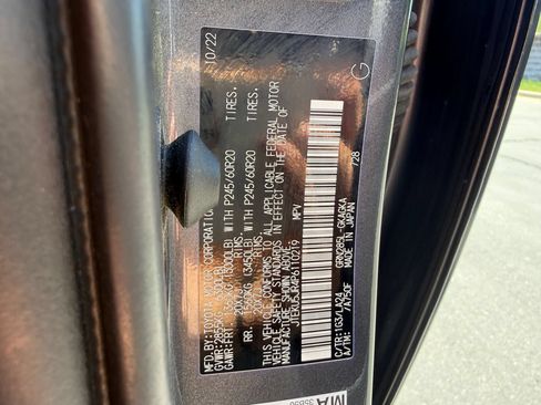 Used 2023 Toyota 4Runner Limited AWD/4WD image 34