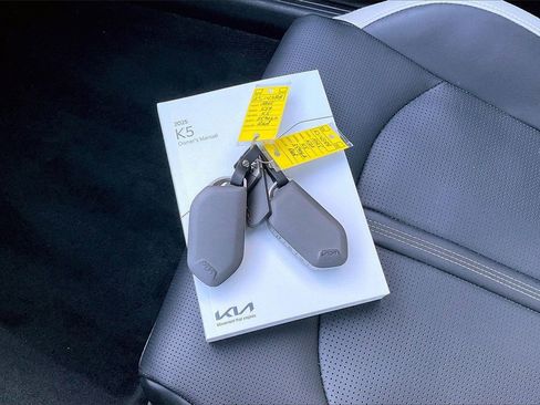 Used 2025 Kia K5 GT-Line w/ GT-Line Premium Package image 11