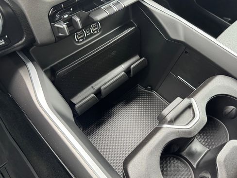 Used 2021 RAM 1500 Big Horn image 23