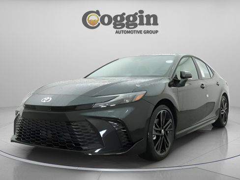 New 2026 Toyota Camry XSE FWD image 32