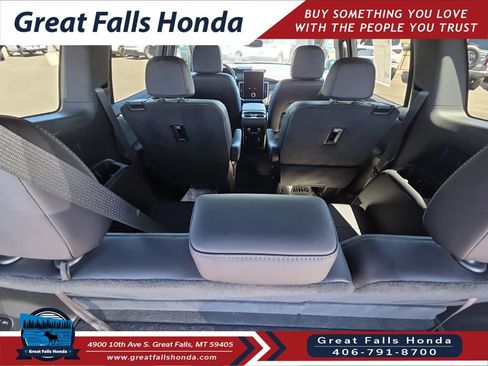 Used 2025 GMC Acadia Elevation w/ Elevation Premium Package AWD/4WD image 25