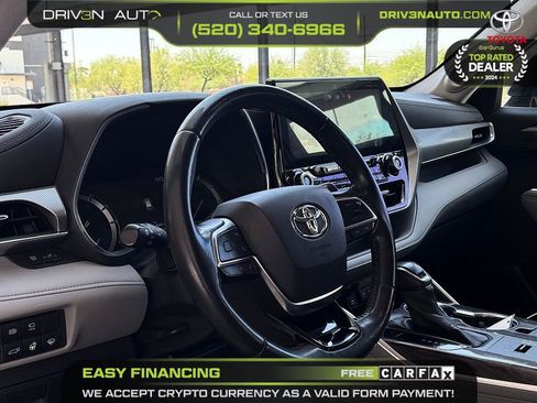 Used 2020 Toyota Highlander Platinum FWD image 11