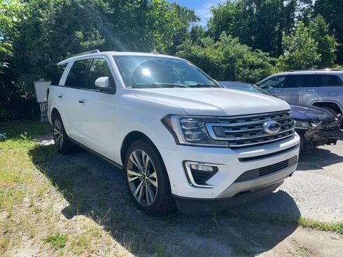 Used 2020 Ford Expedition Limited w/ Equipment Group 302A AWD/4WD image 2