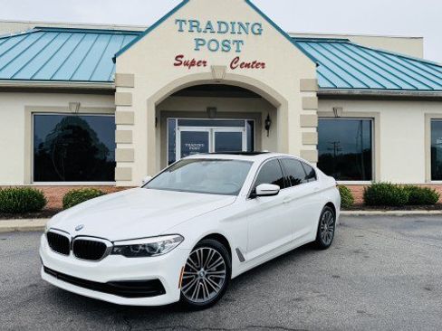Used 2019 BMW 530i w/ Convenience Package RWD image 2