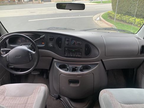 Used 1999 Ford E-350 and Econoline 350 XLT image 14