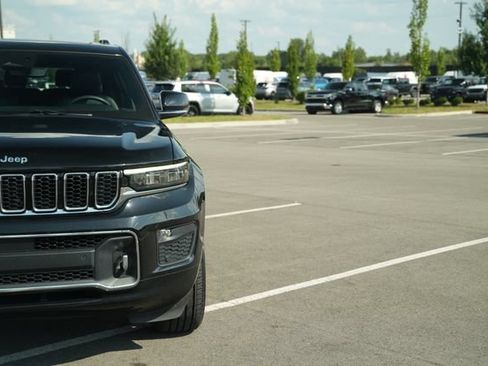Used 2023 Jeep Grand Cherokee L Overland AWD/4WD image 47