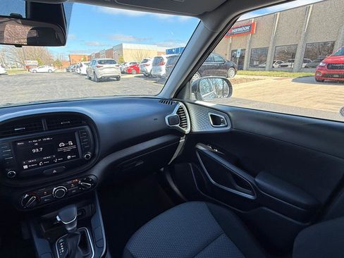 Used 2024 Kia Soul LX w/ Option Group 015 image 18