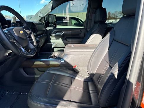 Certified 2024 Chevrolet Silverado 2500 High Country w/ Technology Package image 9