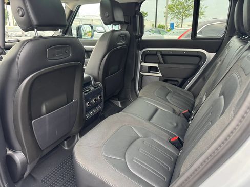 Used 2020 Land Rover Defender 110 First Edition AWD/4WD image 13