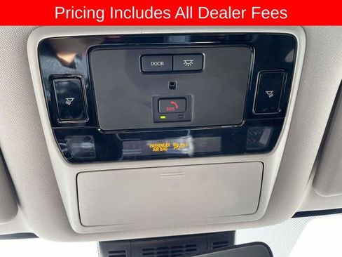 Used 2024 Toyota Grand Highlander AWD image 24