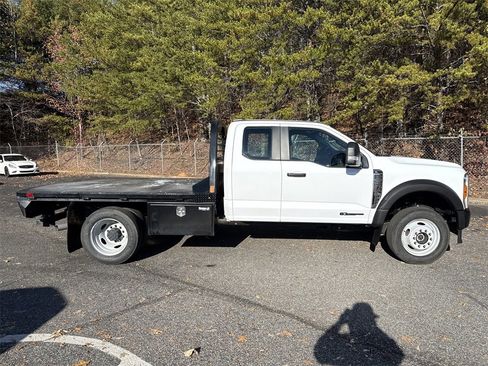 Used 2024 Ford F550 4x4 SuperCab Super Duty image 8
