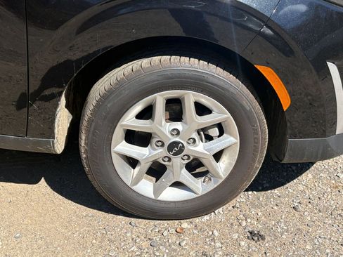 Used 2025 Kia Soul LX w/ LX Technology Package image 27