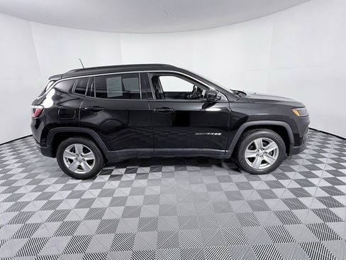 Used 2022 Jeep Compass Latitude image 8