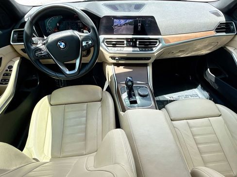 Used 2021 BMW 330i Sedan w/ Convenience Package RWD image 15