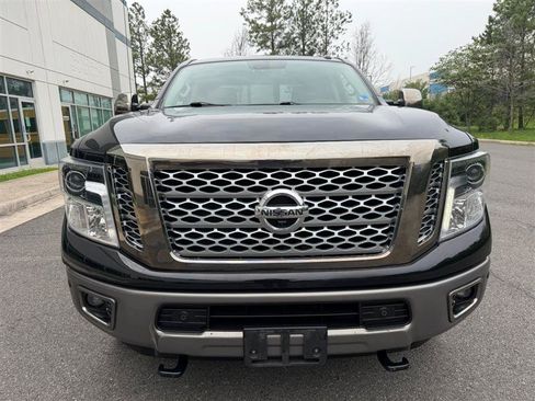 Used 2019 Nissan Titan Platinum Reserve w/ Platinum Utility Package AWD/4WD image 23