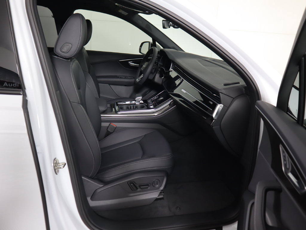 Used 2026 Audi Q7 3.0T Premium Plus w/ Premium Plus Package AWD/4WD image 23