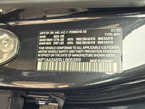 Used 2020 Porsche Macan AWD/4WD image 21