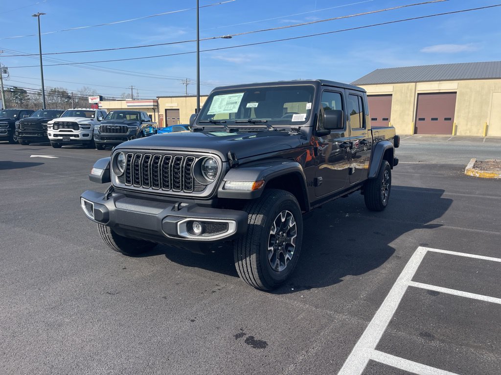 New 2026 Jeep Gladiator Sport AWD/4WD image 2
