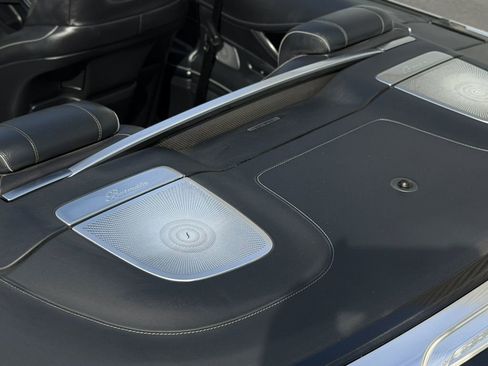 Used 2018 Mercedes-Benz S 560 Cabriolet image 25