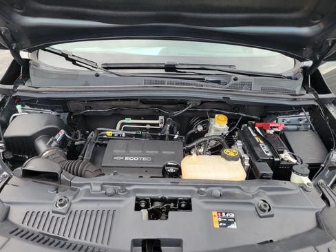 Used 2019 Chevrolet Trax LS FWD image 10