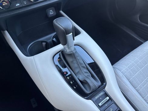 Certified 2023 Honda HR-V LX image 31