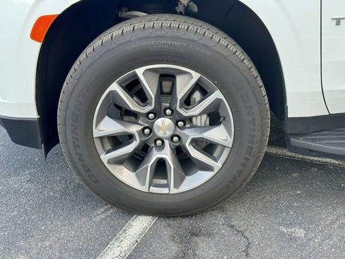 Used 2024 Chevrolet Tahoe LT w/ Luxury Package image 29