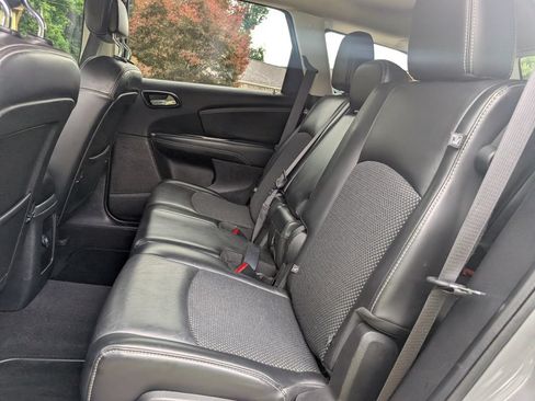 Used 2019 Dodge Journey Crossroad AWD/4WD image 36