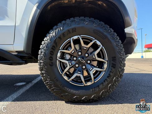 Certified 2024 Chevrolet Colorado ZR2 w/ ZR2 Convenience Package III AWD/4WD image 10