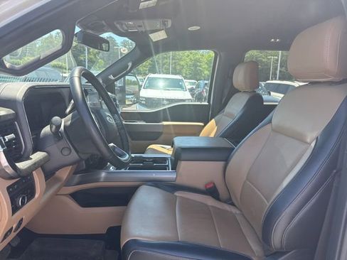 Used 2023 Ford F350 Lariat w/ Lariat Ultimate Package AWD/4WD image 9