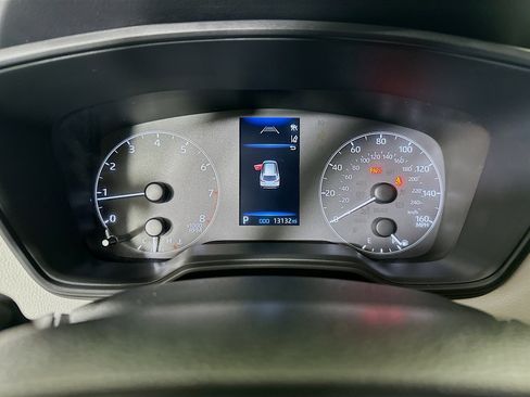 Certified 2024 Toyota Corolla Cross L image 19