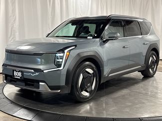 Certified 2024 Kia EV9 Wind AWD/4WD video 1