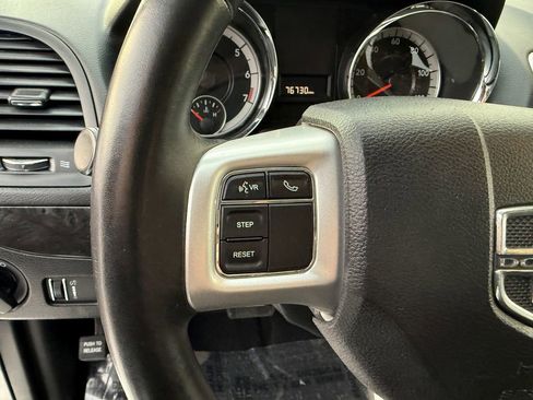 Used 2017 Dodge Grand Caravan SE w/ Power Window Group image 19