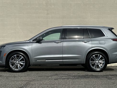 Certified 2024 Cadillac XT6 Premium Luxury image 7