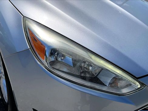 Used 2017 Ford Focus Titanium FWD image 28