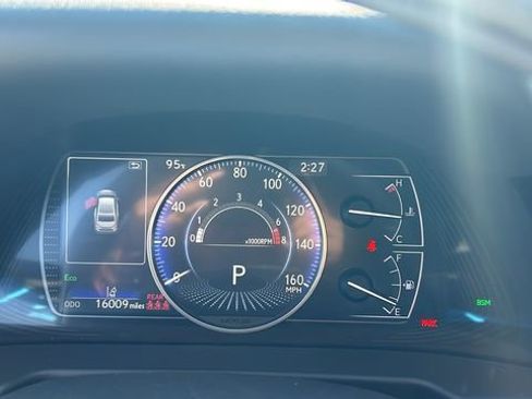 Used 2023 Lexus ES 350 Luxury image 18