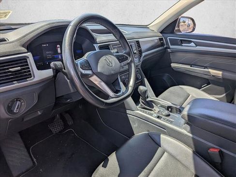 Used 2023 Volkswagen Atlas SE image 9