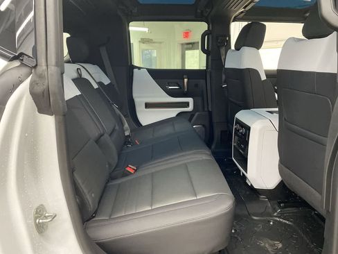 Used 2024 GMC Hummer EV 2X w/ LPO, Sport Package AWD/4WD image 17