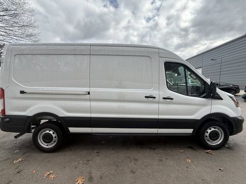 New 2026 Ford Transit 250 148 Medium Roof image 4