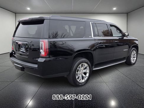 Used 2018 GMC Yukon XL SLT image 3