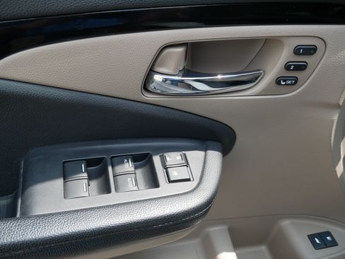 Used 2016 Honda Pilot Elite image 19