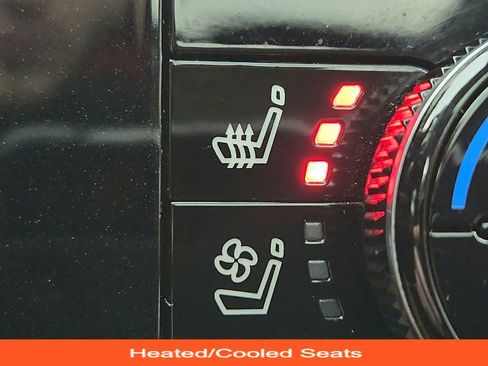 Used 2024 Nissan Pathfinder Platinum w/ Cargo Package image 21