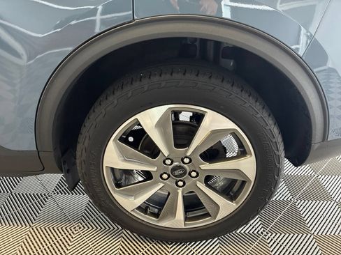 Used 2024 Ford Escape Platinum AWD/4WD image 9