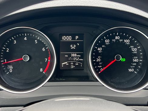 Used 2017 Volkswagen Jetta S image 19