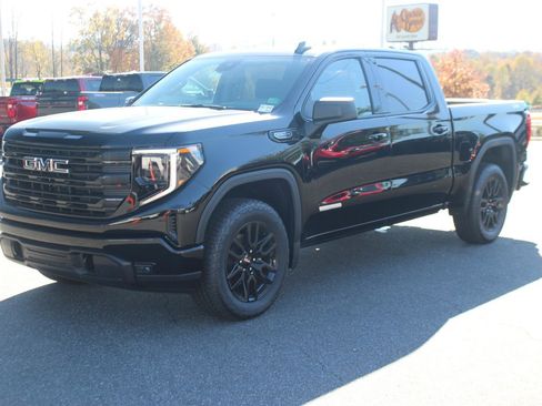 New 2026 GMC Sierra 1500 Elevation image 3