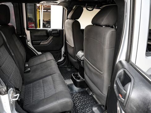 Used 2011 Jeep Wrangler Unlimited Sport image 30
