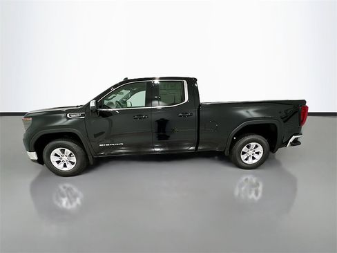 New 2026 GMC Sierra 1500 SLE w/ Preferred Package image 4
